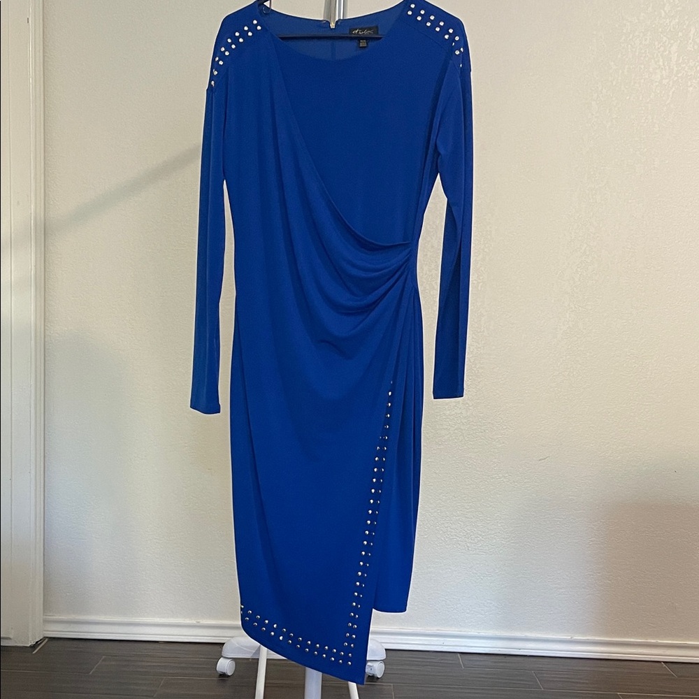 Elegant Blue Dress with Studded Details Size M